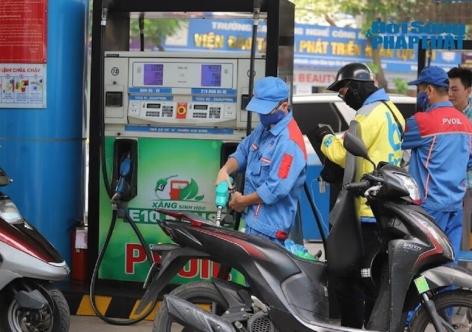Kéo dài việc giảm thuế nhập khẩu một số mặt hàng xăng dầu về 0%