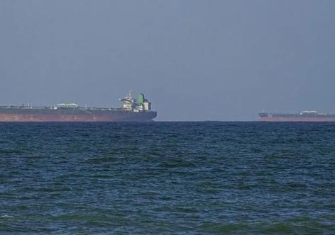 Iran đe dọa tấn công các tàu tiếp cận eo biển Hormuz