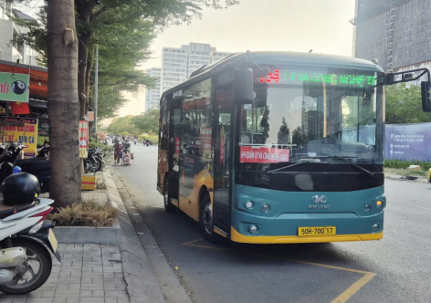 Người dân TP Hồ Chí Minh hào hứng với chủ trương xe buýt miễn phí
