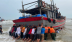 Cứu hộ 2 tàu cá và 8 ngư dân gặp nạn trên biển