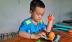 Bé trai 4 tuổi bị người lạ mặt bỏ rơi trên đường, xã thông báo nhưng chưa ai nhận