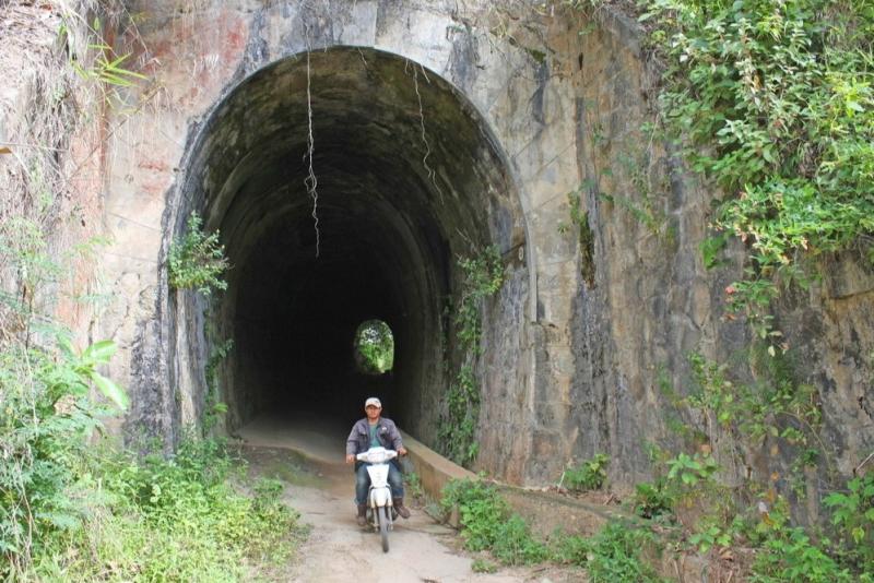 Một đoạn hầm xuyên qua núi ở Đà Lạt vẫn còn tổn tại đến ngày nay. Ảnh:Phước Tuấn