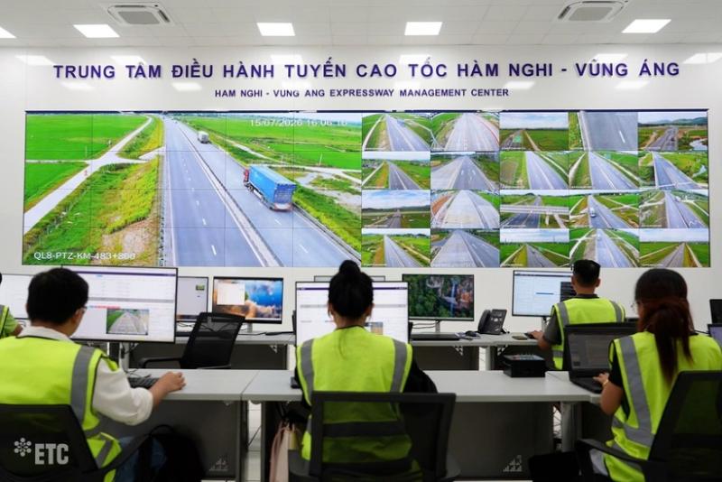 Trung tâm điều hành tuyến cao tốc Hàm Nghi - Vũng Áng. Ảnh Cục Đường bộ Việt Nam