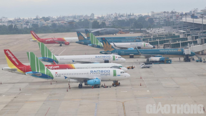 vu may bay tu malaysia phai bay lai de ha canh lan 2 o san bay da nang he lo nguyen nhan