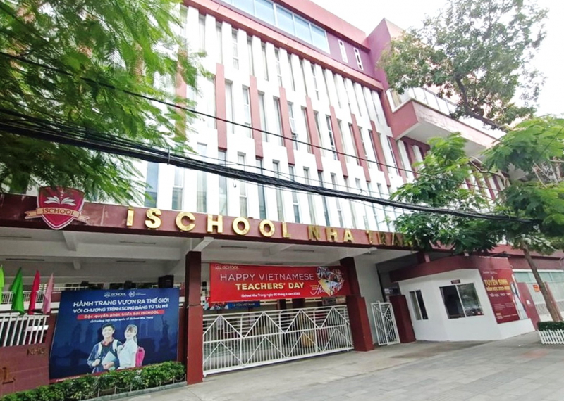 hon 600 hoc sinh truong ischool nha trang bi ngo doc khoi to vu an