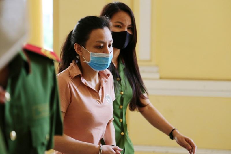 Võ Thuỳ Linh được đưa đến toà hồi tháng 12/2021. Ảnh: Đình Văn