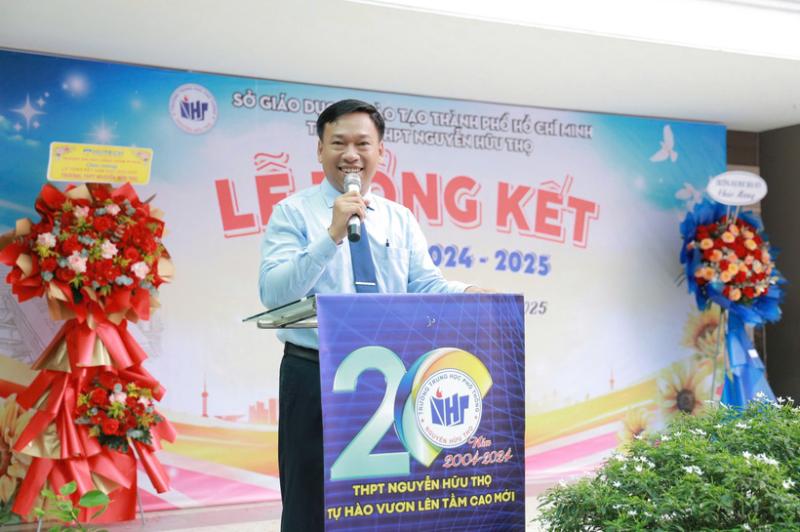 Tiến sĩ Đỗ Đình Đảo, Hiệu trưởng Trường THPT Nguyễn Hữu Thọ (TP HCM). Ảnh: NVCC