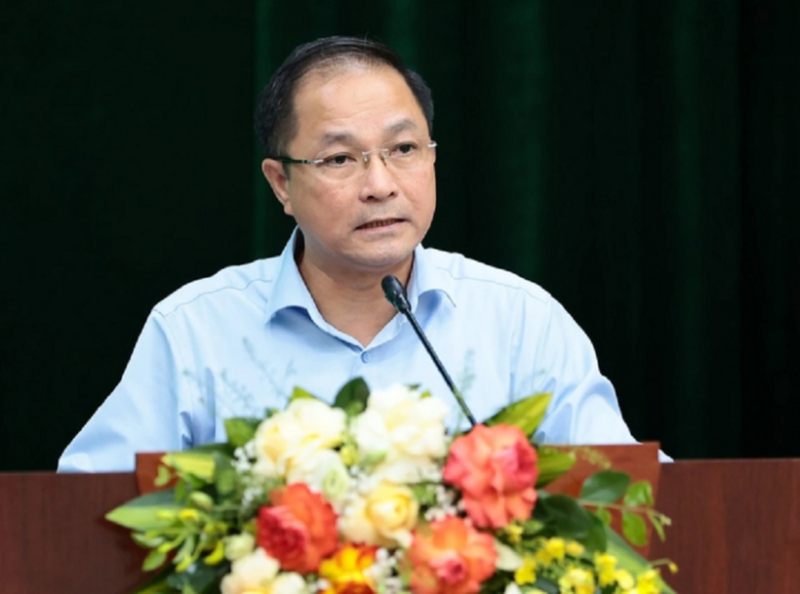 Ông Đào Duy Anh thông tin về tình hình bán xăng E10 trên toàn quốc từ 1.6. ẢNH: P.H