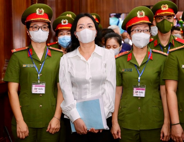 An ninh - Hình sự - Xét xử vụ án Vạn Thịnh Phát: Các bị cáo đã nộp lại bao nhiêu để khắc phục hậu quả?