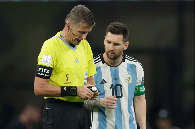 world cup 2022 xac dinh to trong tai tran ban ket argentina croatia