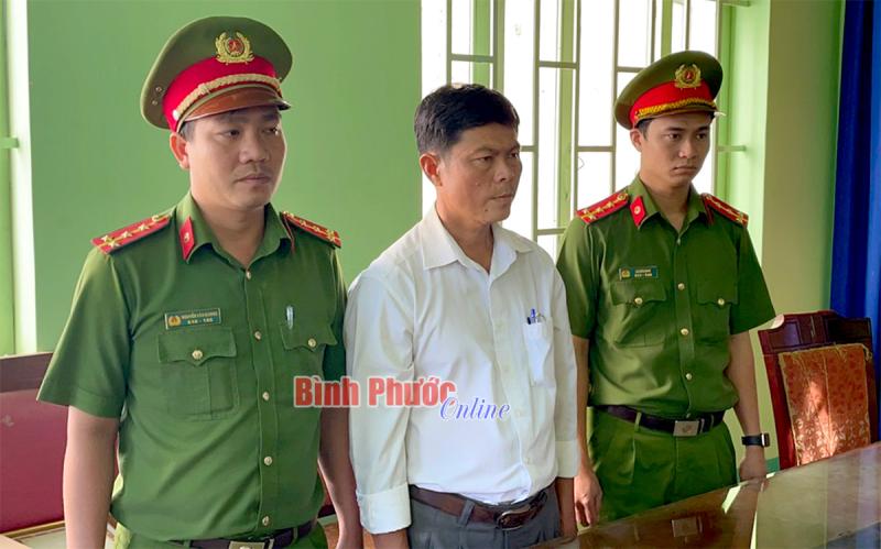 2 nguyen chanh van phong hdnd o binh phuoc bi bat giam 2 nguyen chanh van phong hdnd o binh phuoc bi bat giam