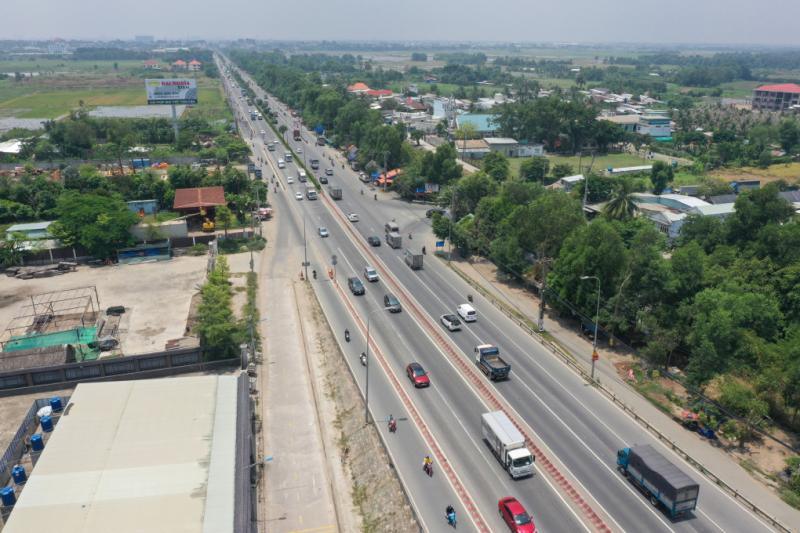 Quốc lộ 22, đoạn qua huyện Hóc Môn, tháng 4/2022. Ảnh: Quỳnh Trần