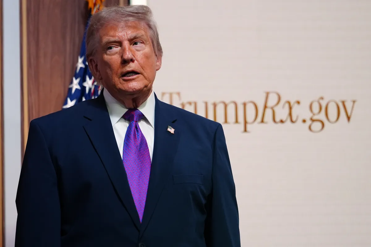 Tổng thống Trump tạm dừng kế hoạch nối lại tấn công Iran- Ảnh 1. Tổng thống Trump tạm dừng kế hoạch nối lại tấn công Iran- Ảnh 1.