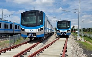 Sáng nay, đoàn tàu metro số 1 tại TPHCM chạy thử nghiệm 9km trên cao