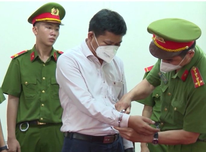 he lo nguyen nhan nguyen giam doc cdc binh phuoc nguyen van sau bi bat giam