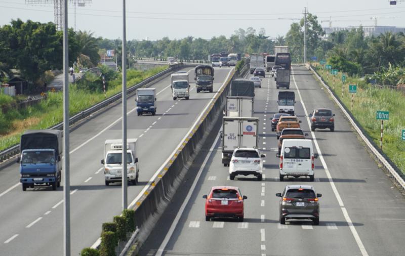 Xe chạy trên cao tốc TP HCM - Trung Lương, năm 2020. Ảnh: Hoàng Nam
