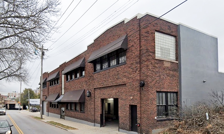 Công ty Gravity Diagnostics tại thành phố Covington, bang Kentucky, nơi Kevin Berling được thuê làm kỹ thuật viên phòng thí nghiệm. Ảnh: Yahoo News.