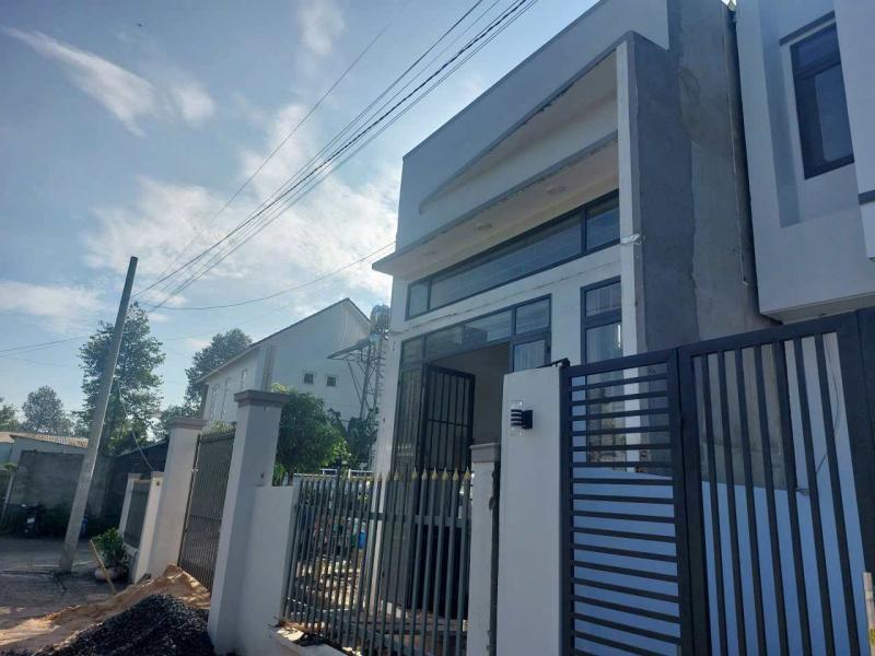 Dự kiến trong 45 ngày sẽ hoàn thành việc di dời căn nhà. Ảnh: Dương Bình