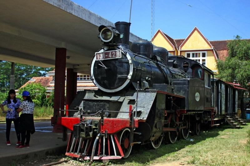 Nhà ga Đà Lạt hoàn thành 1938, điểm cuối cùng của tuyến đường sắt răng cưa, đã được công nhận di tích lịch sử cấp quốc gia. Ảnh: Hoàng Trường