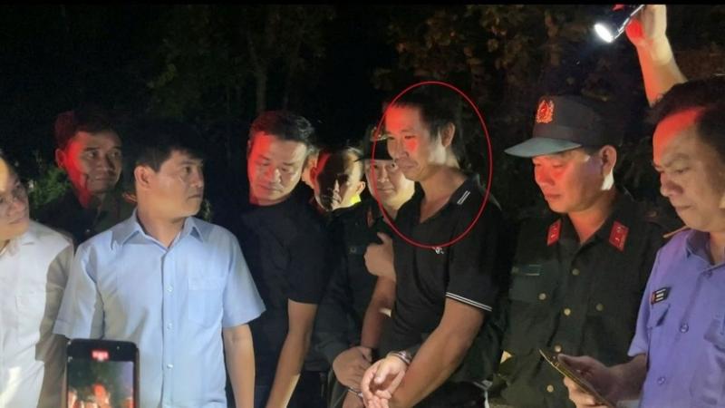 Đối tượng Tùng lúc bị bắt. Ảnh: VOV.
