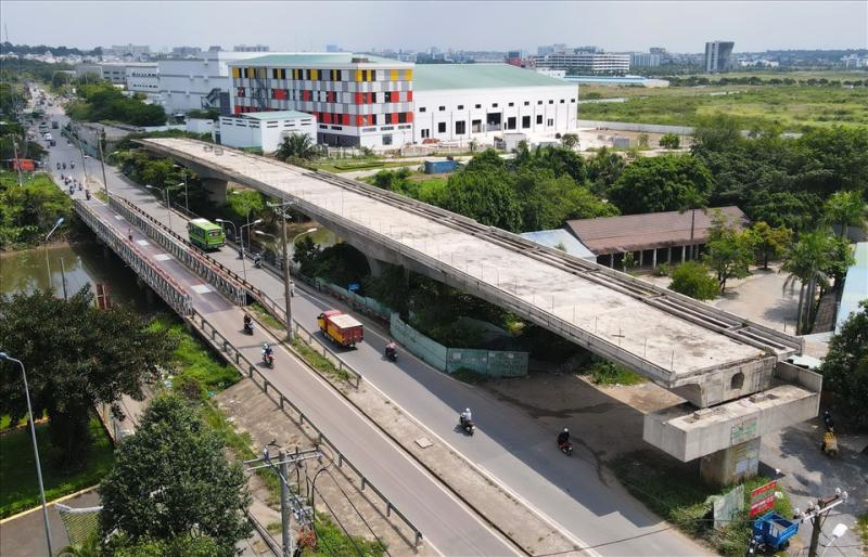 Gỡ “nút thắt” giải phóng mặt bằng để không còn những cây “cầu treo”