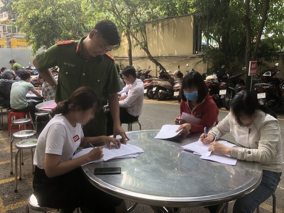Xét xử vụ án rửa tiền, lừa đảo tài sản ở Công ty Alibaba với 1 triệu bút lục, 2 xe tải chở hồ sơ ảnh 2