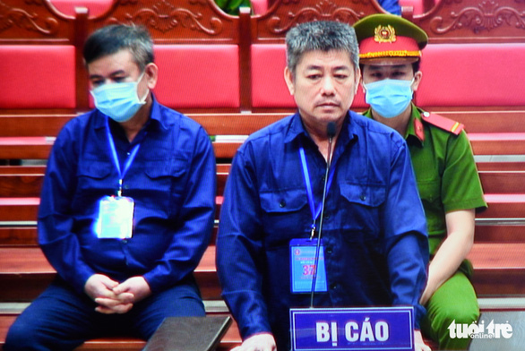 Đội trưởng chống buôn lậu nhận có tội khi xài tiền người hối lộ để trong nhà - Ảnh 2.