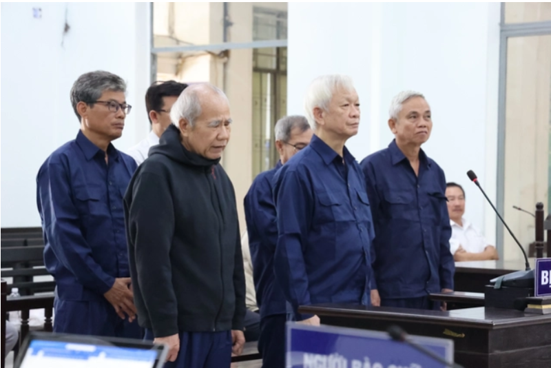 An ninh - Hình sự - Cựu Chủ tịch UBND tỉnh Khánh Hòa Nguyễn Chiến Thắng bị đề nghị 4-5 năm tù (Hình 2).