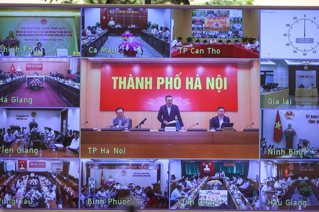 Hà Nội đề nghị đẩy mạnh phân cấp, phân quyền để đẩy nhanh tiến độ đầu tư công. Ảnh VGP/Nhật Bắc