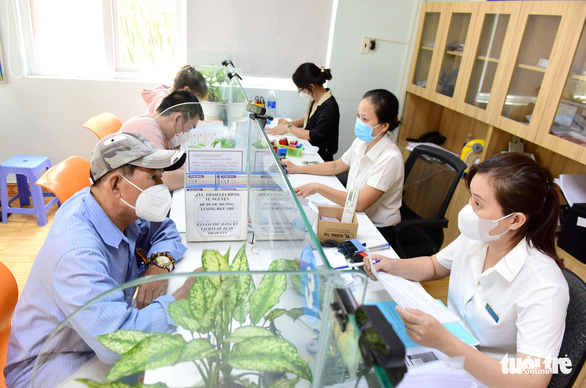 Chẻ thu nhập, lương hưu thêm mỏng - Ảnh 3. Chẻ thu nhập, lương hưu thêm mỏng - Ảnh 3.
