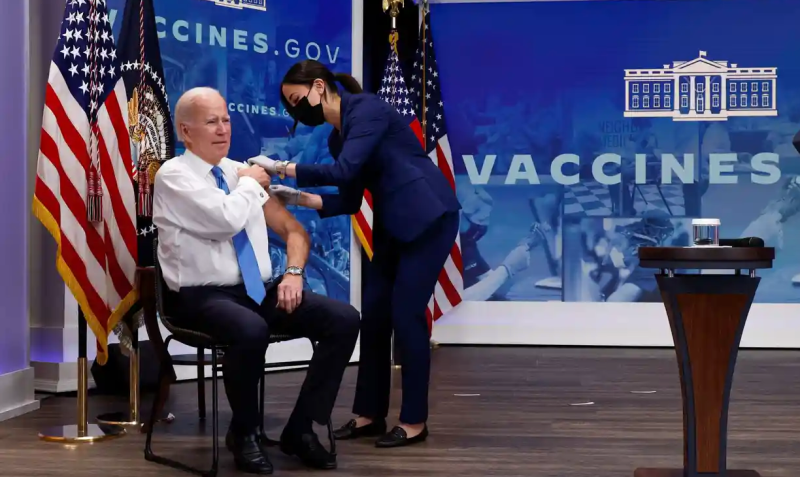 tong thong my tiem vaccine tong thong my tiem vaccine