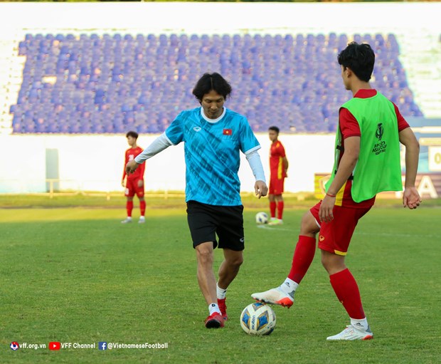 U23 Viet Nam tap buoi dau tai Uzbekistan, chuan bi tran gap Thai Lan hinh anh 3