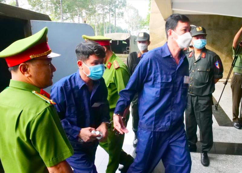 TAND tỉnh Đồng Nai sẽ đưa ra xét xử sơ thẩm vụ án hình sự đối với 74 bị cáo, bị truy tố về tội “Buôn lậu” và tội “Nhận hối lộ”.