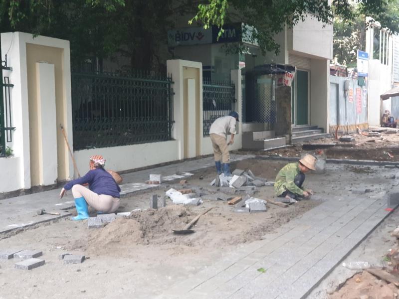 Hình ảnh trên đường Giảng Võ. Ảnh: Vĩnh Hoàng